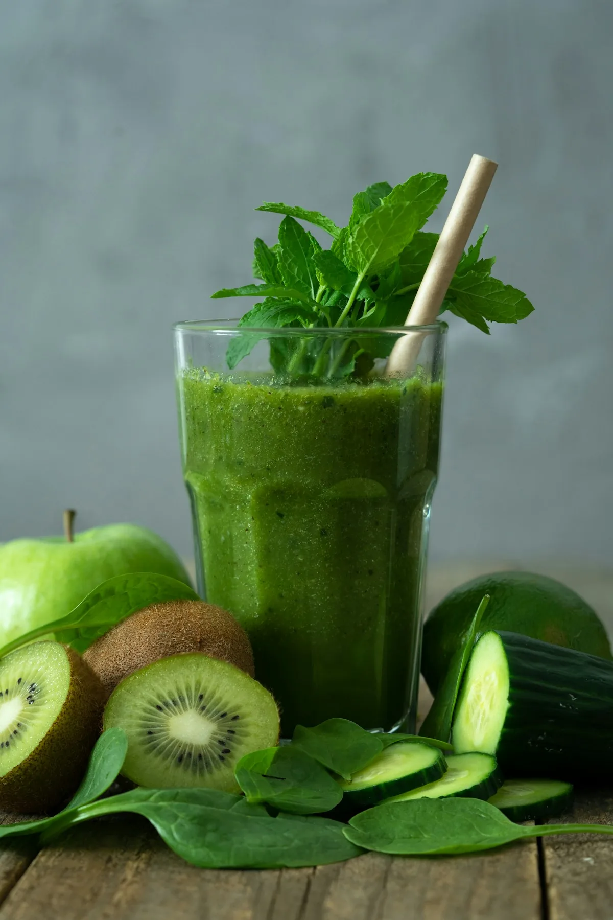 Smoothie vert énergisant boisson naturelle alternative healthy aux energy drinks